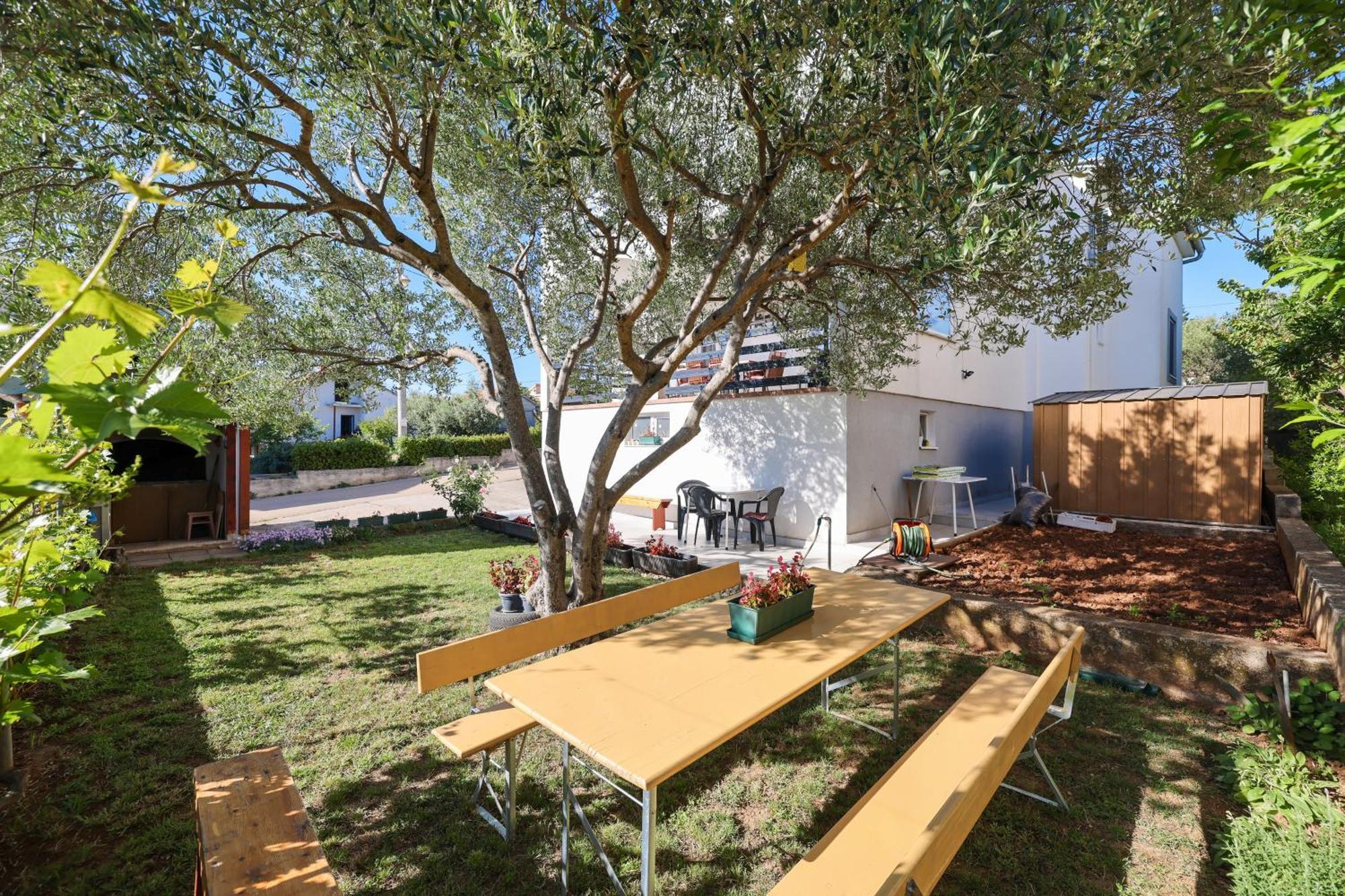 Apartment Pantalon, Big Terrace And Free Parking Zadar Exterior foto