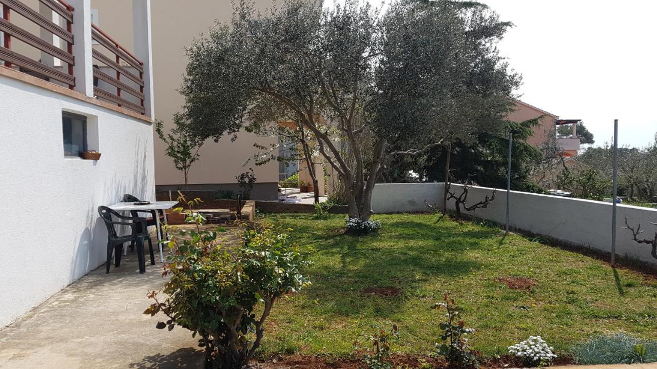 Apartment Pantalon, Big Terrace And Free Parking Zadar Exterior foto