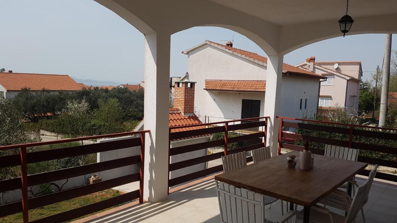 Apartment Pantalon, Big Terrace And Free Parking Zadar Exterior foto